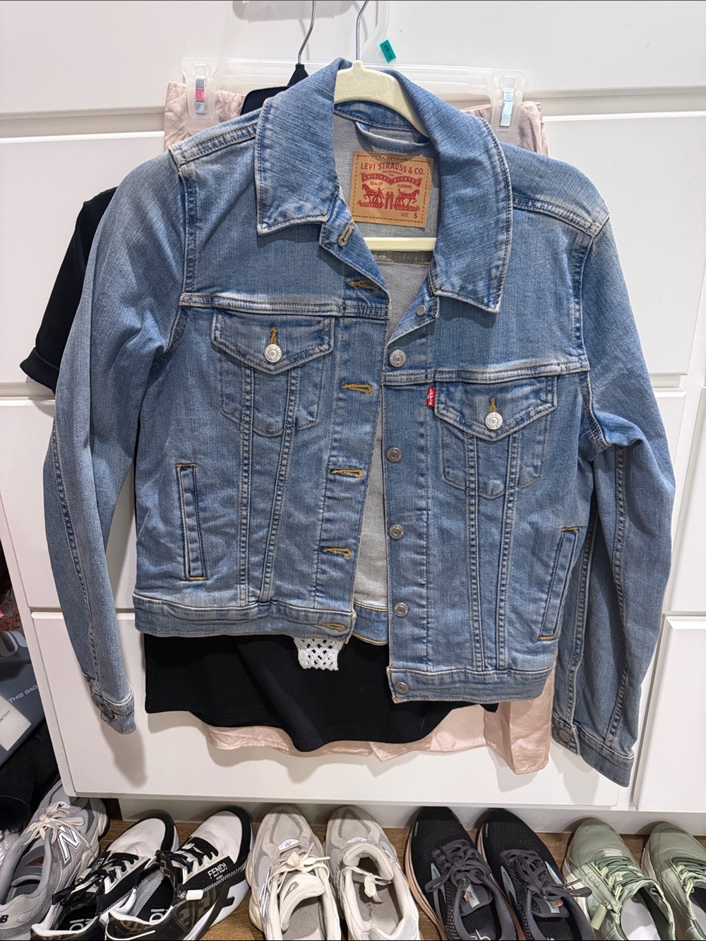 Levi's Light Blue Denim Jacket - Casual Trucker Style